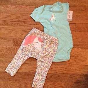 NWT 🎉Carters 6M 2 piece set unicorn 🦄